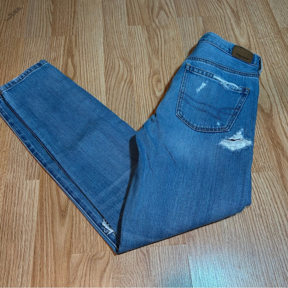 American Eagle high rise jeans girlfriend jeans 2